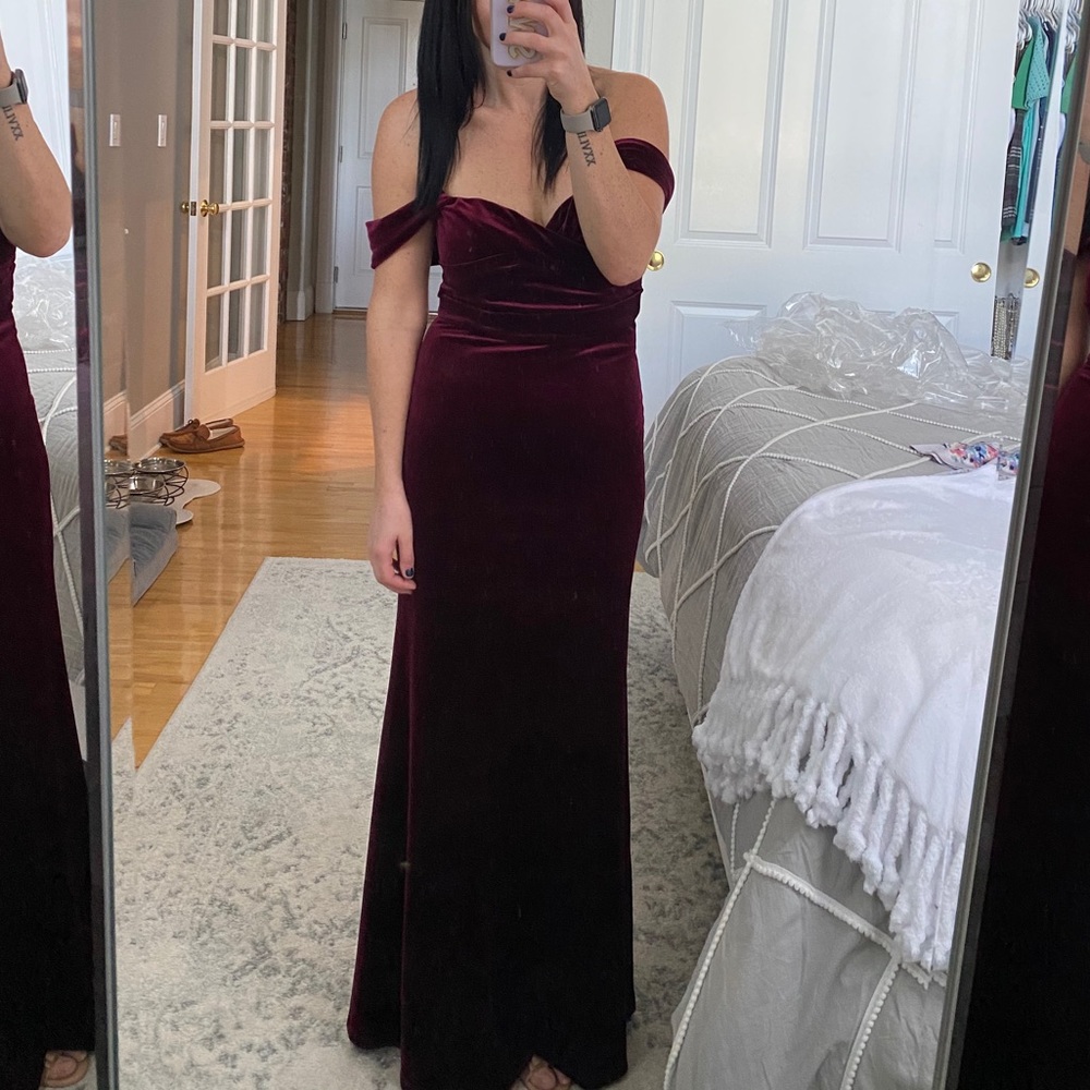 *SOLD* Windsor Maroon Velvet Gown